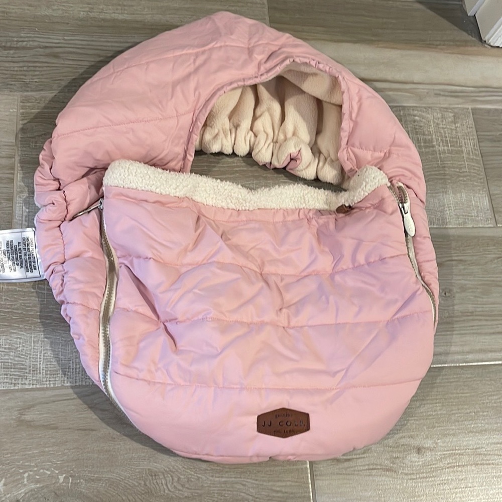 Pink and creme winter car seat cover